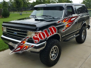 left front 1989 Ford Bronco XLT
